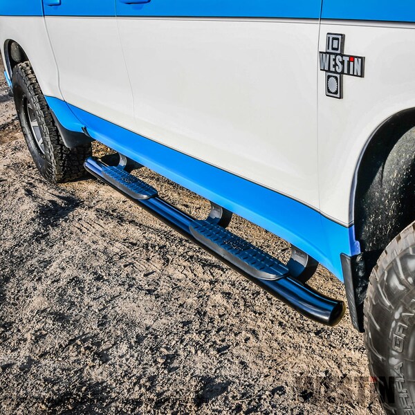 Westin Automotive 19-C SILVERADO/SIERRA 1500/20-C SILVERADO/SIERRA 2500/3500 CREW CAB BLACK PRO TRAXX 5 OVAL NERF BARS 21-54135 - main